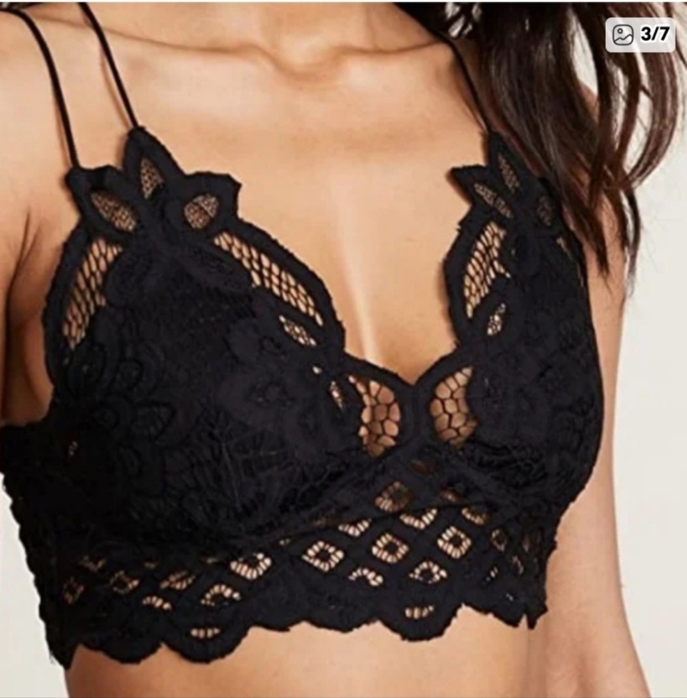 Free People Adella Bralette in Black - Size M - Cropped Lace